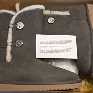 Koolaburra by UGG Kinslei Tall Boots in Dusty Olive
